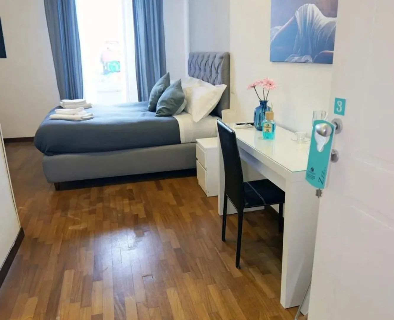 Spacious Apartment In Napoli With Sea And City Views Naples