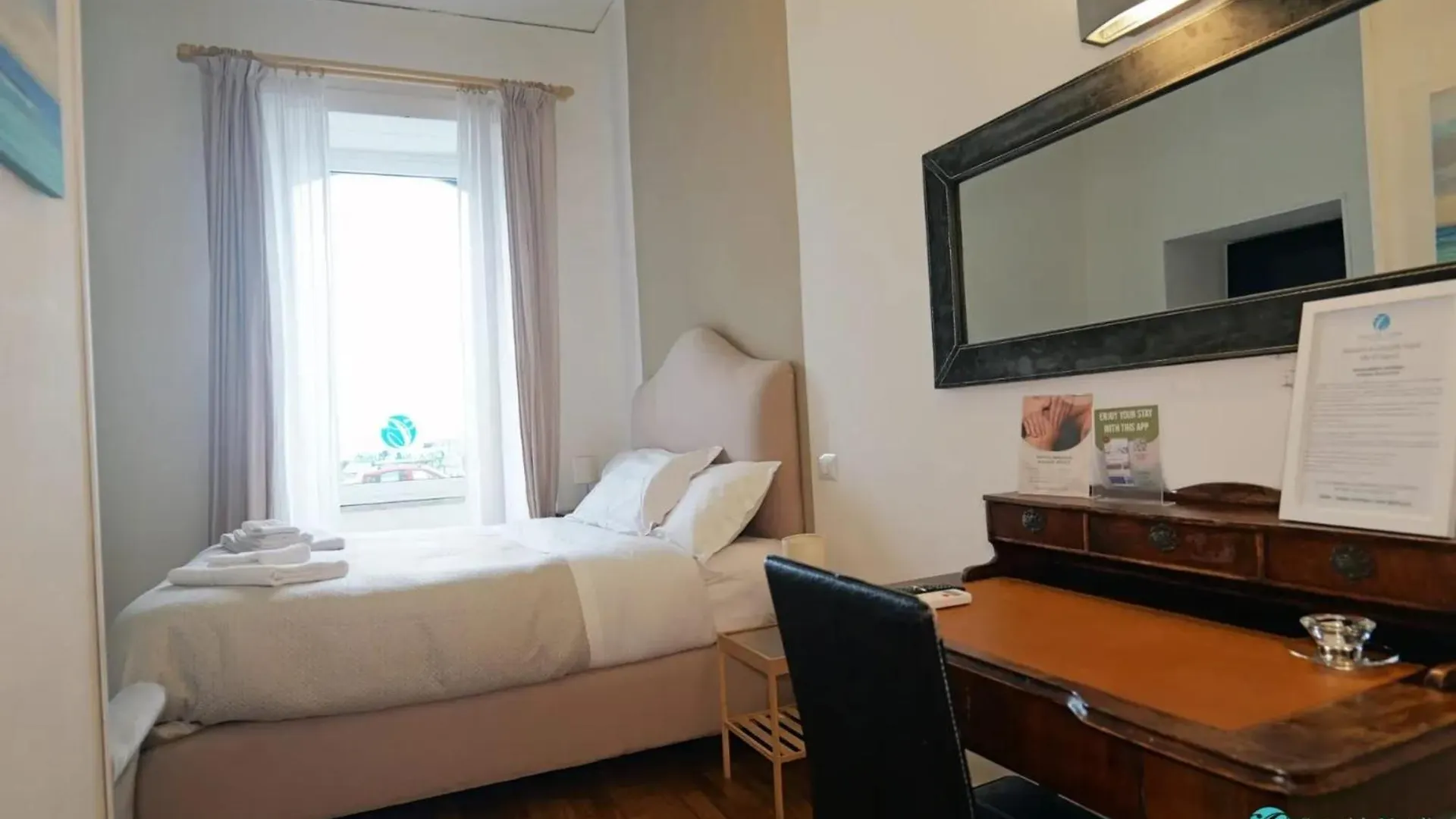 Spacious Apartment In Napoli With Sea And City Views Italy