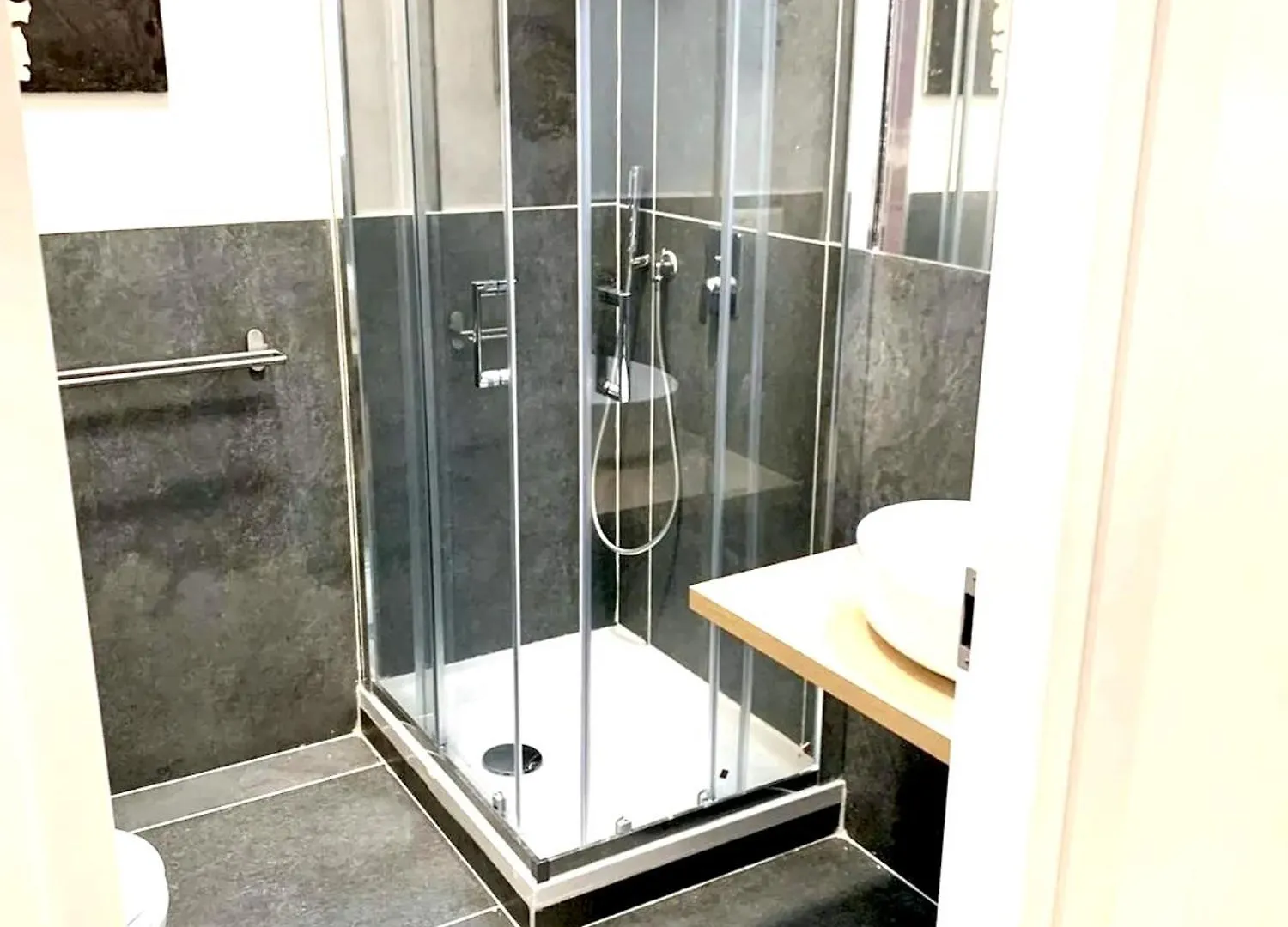 Spacious Apartment In Napoli With Sea And City Views Italia